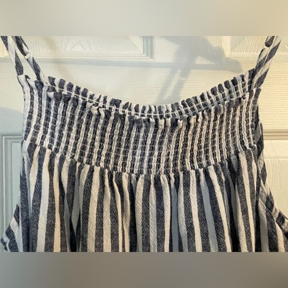 Old Navy EUC Striped Linen Blend Wide-Leg Jumpsuit - Picture 4 of 8